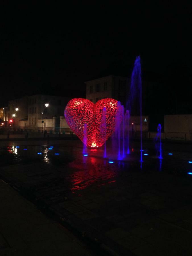 Ferienwohnung Le St Frobert Au Coeur De Troyes Exterior foto